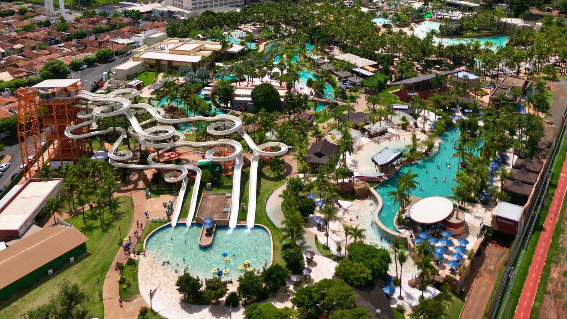 Hot Beach Resort โอลิมเปีย ภายนอก รูปภาพ Wet 'n' Wild Phoenix