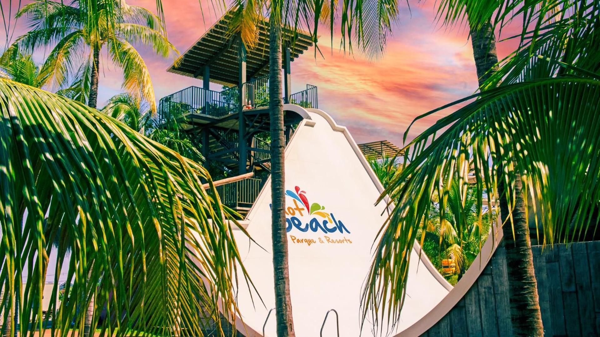 Hot Beach Resort โอลิมเปีย ภายนอก รูปภาพ Splash Island